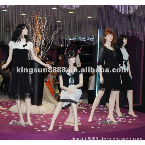 FRP female mannequins for window